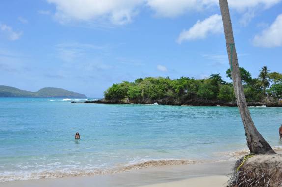 Nadando em um paraíso chamado Playa Rincón, perto de La Galera, na península de Samaná, na costa norte da República Dominicana